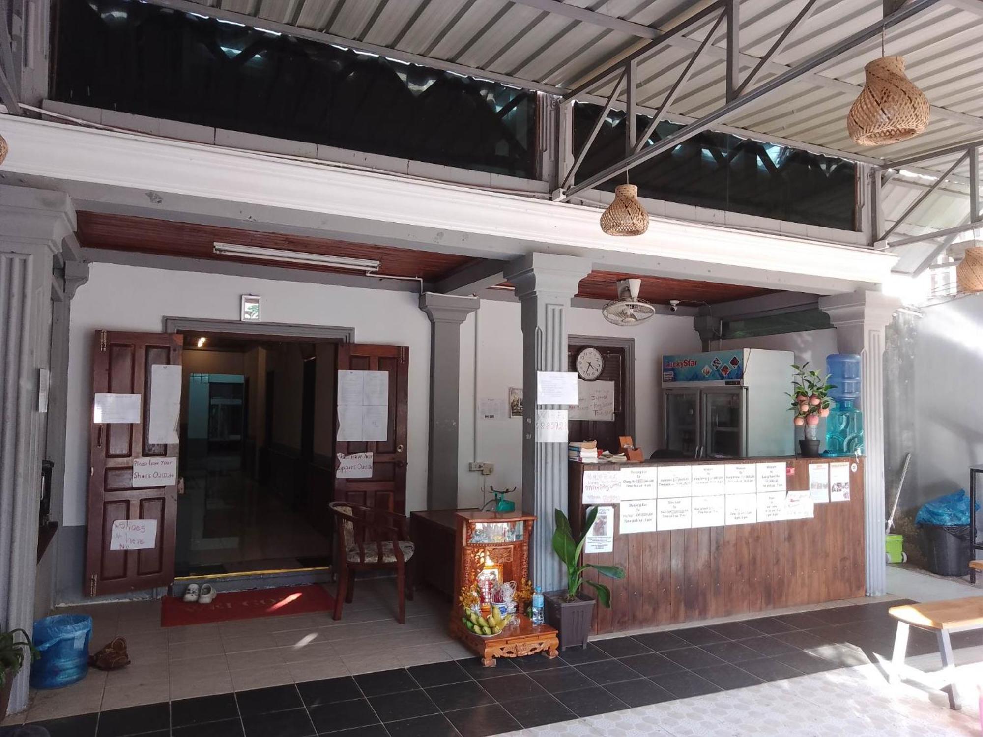 City Backpackers Center Luang Prabang Exteriör bild